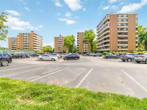 7-25 166 St #6A, New York, NY 11357