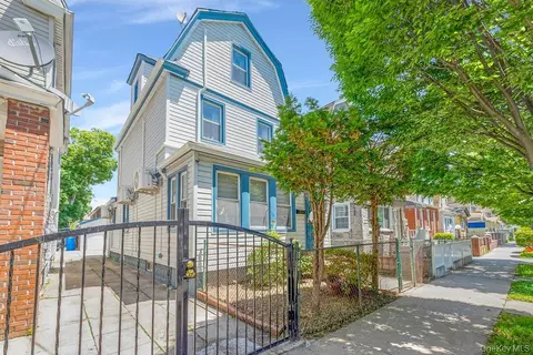 105-23 Remington St, Jamaica, NY 11435
