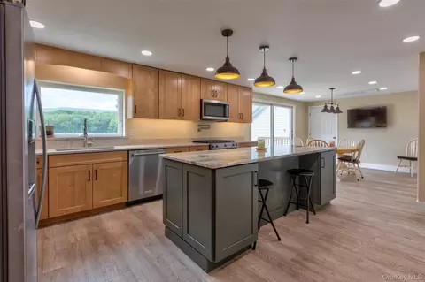 Kitchen - 4 Low Rd, Shawangunk, NY 12589 photo 1 of 4