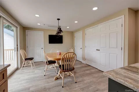Dining - 4 Low Rd, Shawangunk, NY 12589 photo 4 of 4