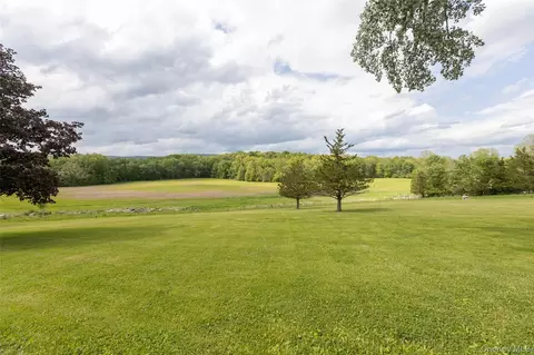 Exterior - 4 Low Rd, Shawangunk, NY 12589 photo 3 of 11