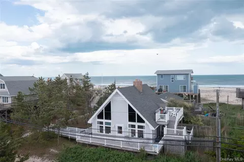 618 Monte Cristo Walk, Bay Shore, NY 11706