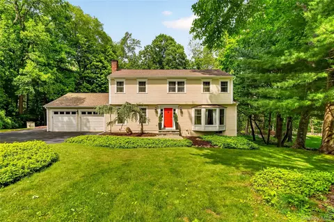 16 Soundview Loop, Lewisboro, NY 10590