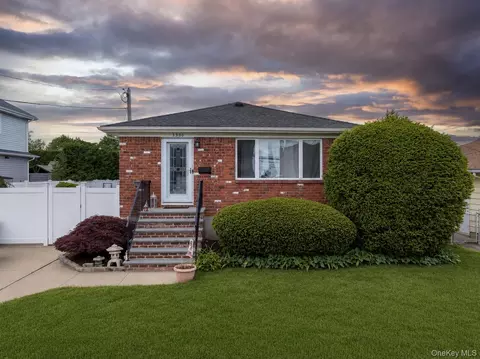 3330 Murdock Ave, Oceanside, NY 11572