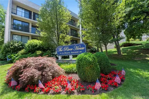 150 Overlook Ave #2K, Peekskill, NY 10566