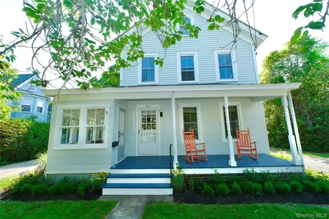 311 5th St, Greenport, NY 11944