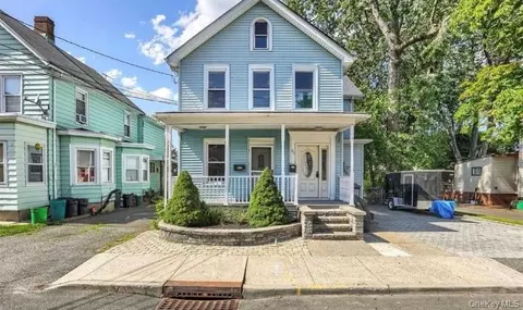 30 Spring St, Haverstraw, NY 10927