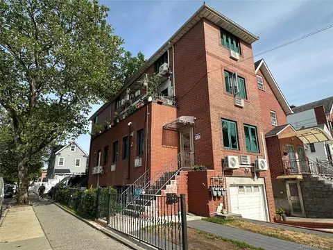 6111 159th St, New York, NY 11365