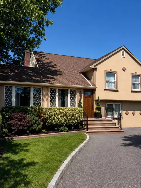 2927 Brower Ave, Oceanside, NY 11572
