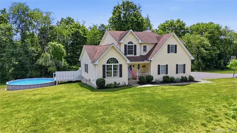 171 Decker Dr, Walden, NY 12586