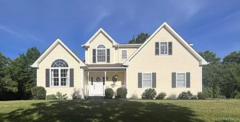 171 Decker Dr, Walden, NY 12586
