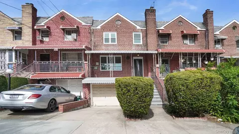 3304 Corsa Ave, New York, NY 10469