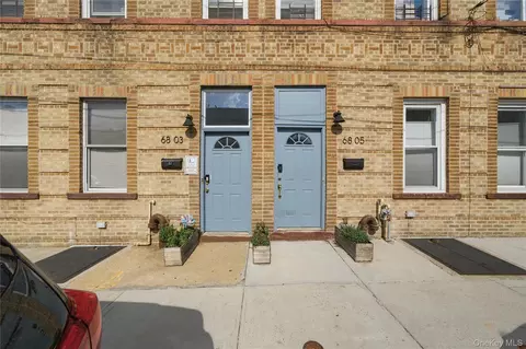 6805 76th St, New York, NY 11379