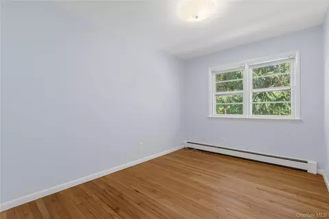 Bedroom - 110 Morningside Dr, Ossining, NY 10562 photo 4 of 5
