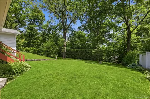 Exterior - 110 Morningside Dr, Ossining, NY 10562 photo 6 of 7