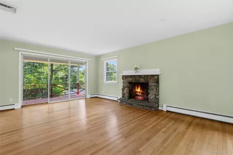 Living - 110 Morningside Dr, Ossining, NY 10562 photo 2 of 5