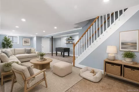 Living - 110 Morningside Dr, Ossining, NY 10562 photo 4 of 5