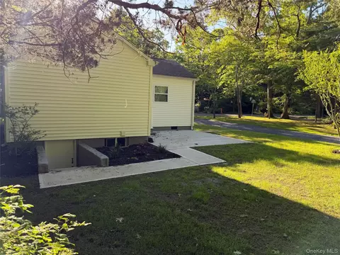 Exterior - 40 Fulton Ave, Mastic, NY 11950 photo 3 of 5