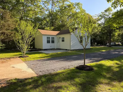 Exterior - 40 Fulton Ave, Mastic, NY 11950 photo 2 of 5