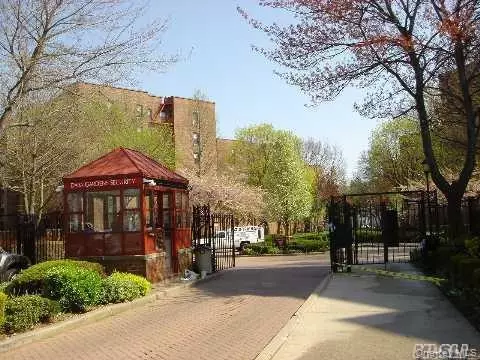 150-29 72 Rd #3L, New York, NY 11367