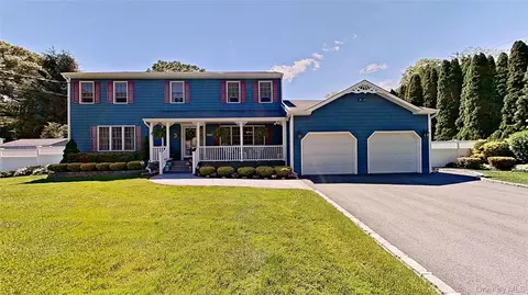 116 Tyler Ave, Miller Place, NY 11764