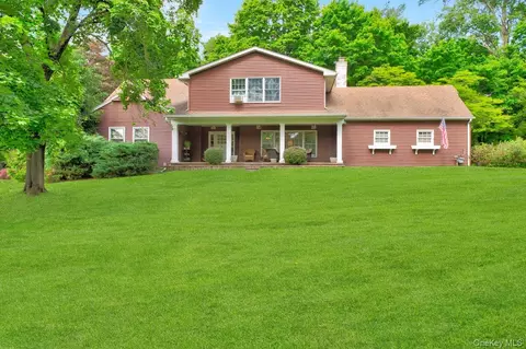 10 Linda Dr, Ramapo, NY 10901