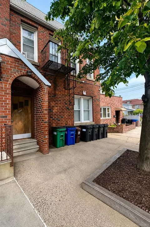 2043 Mayflower Ave, New York, NY 10461