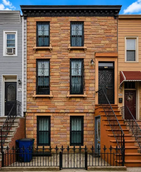 12 Covert St, Brooklyn, NY 11207