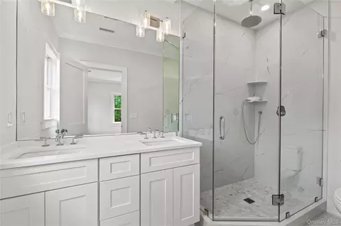 Bath - 86 B Maple Ave, Rye, NY 10580 photo 2 of 5