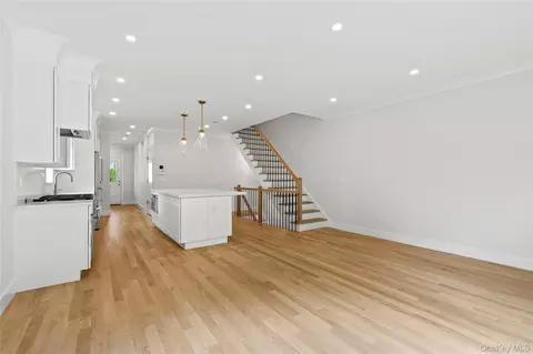 Living - 86 B Maple Ave, Rye, NY 10580 photo 2 of 5