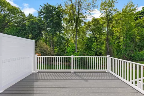 Exterior - 86 B Maple Ave, Rye, NY 10580 photo 2 of 5