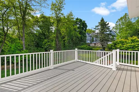 Exterior - 86 B Maple Ave, Rye, NY 10580 photo 3 of 5