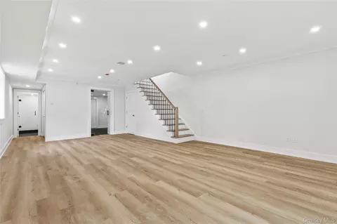 Living - 86 B Maple Ave, Rye, NY 10580 photo 4 of 5