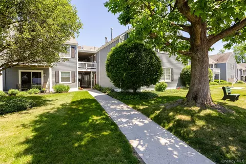 302 Commons Way #G, Fishkill, NY 12524