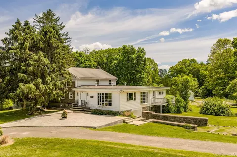 140 Station Rd, Kingston, NY 12401