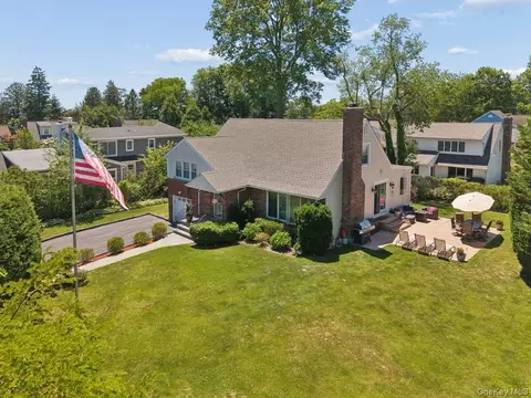 3 Carolyn Pl, Bronxville, NY 10708