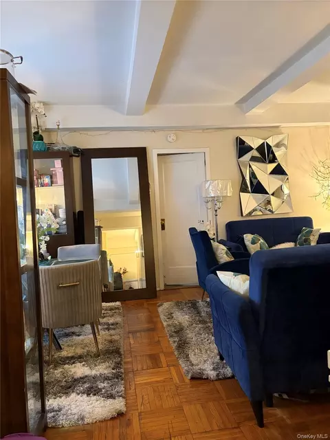 1585 Odell St #1G, New York, NY 10462