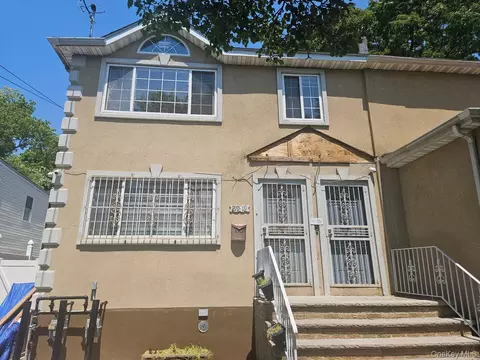 21919 143rd Rd, New York, NY 11413