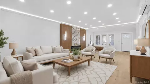 4219 Murdock Ave, New York, NY 10466