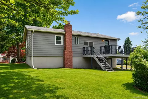 Exterior - 4 Maple Ln, Monroe, NY 10950 photo 5 of 5