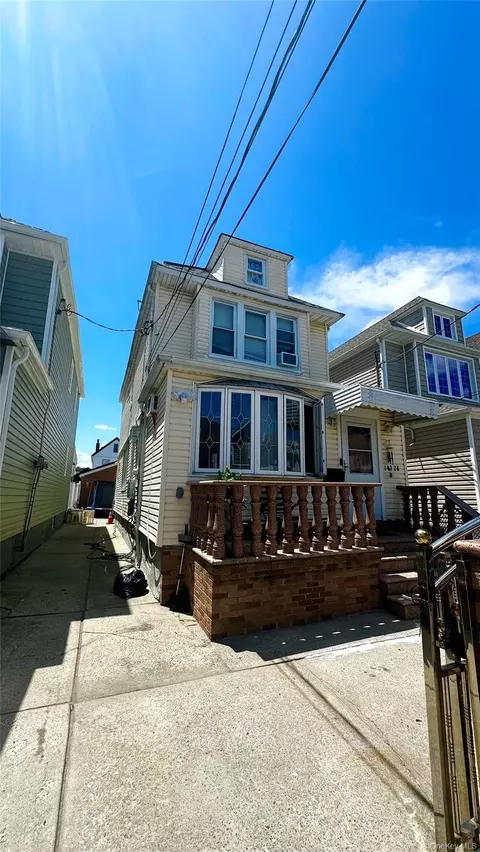10726 113th St, South Richmond Hill, NY 11419