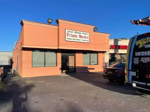 410-412 N Wantagh Ave, Bethpage, NY 11714
