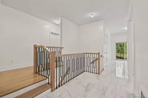 Entry Way - 4103 Corner St, Ramapo, NY 10977 photo 2 of 3