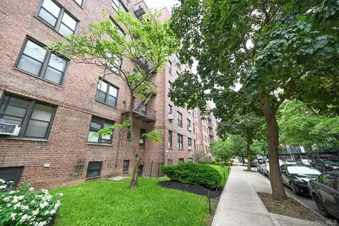 105-21 66th Ave #5B, New York, NY 11375