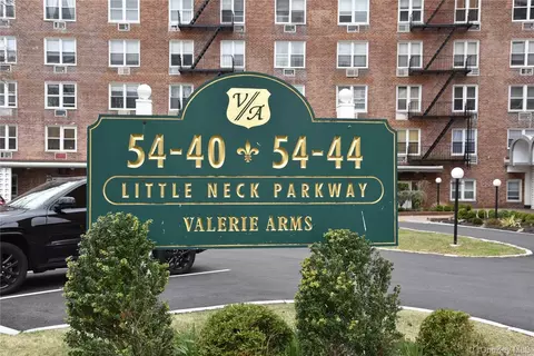 54-44 Little Neck Pkwy #5U, Little Neck, NY 11362