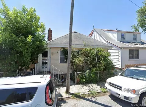 19 Celeste Ct, Brooklyn, NY 11229
