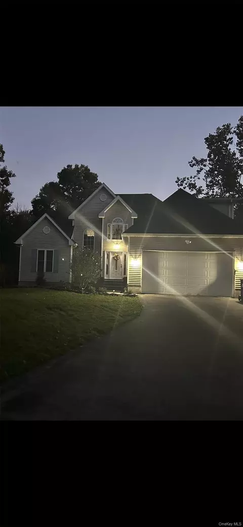 Exterior - 181 David Dr, Poughkeepsie, NY 12601 photo 11 of 11