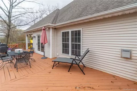 Exterior - 181 David Dr, Poughkeepsie, NY 12601 photo 8 of 11