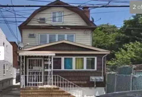 5169 72 Pl, Woodside, NY 11377