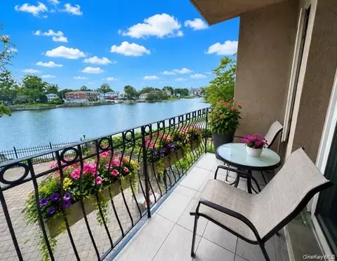 1404 Outlook Ave #2, New York, NY 10465